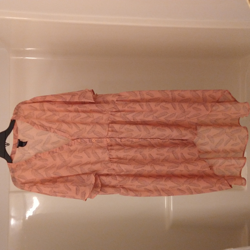 Ladies Women's Torrid Sheer Floral Top Sz 3